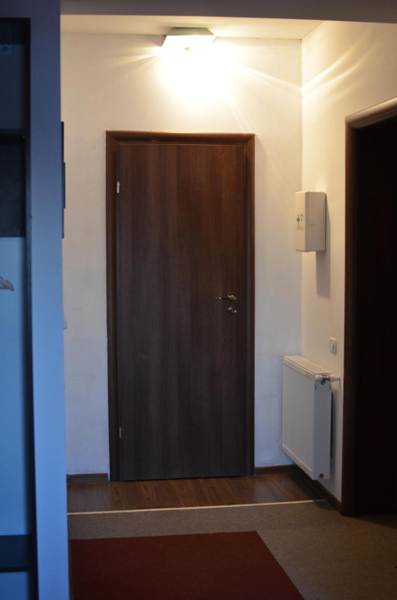 Vila Cu Trandafiri Cozy Apartments 2 Camere Bragadiru 外观 照片