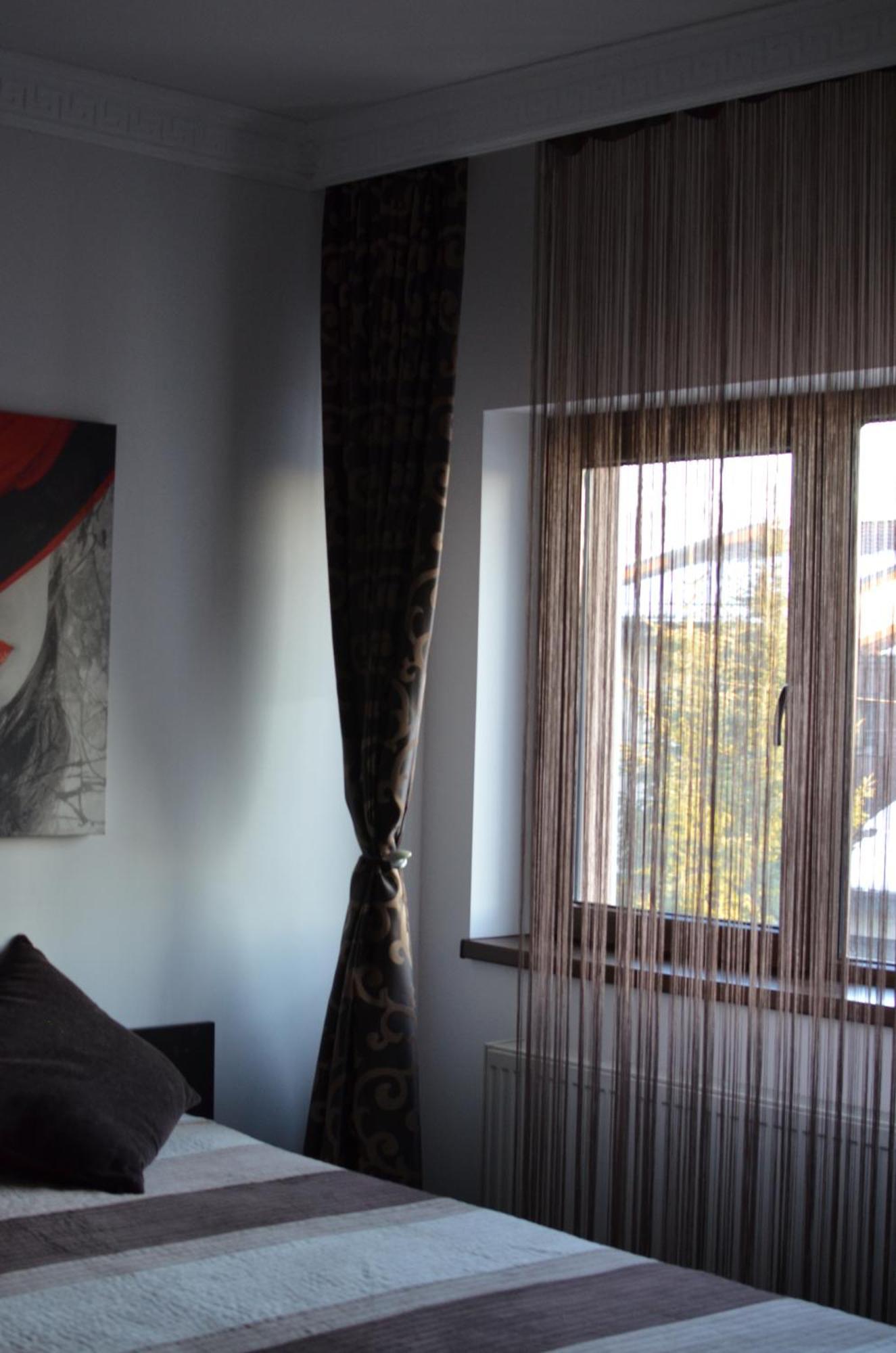 Vila Cu Trandafiri Cozy Apartments 2 Camere Bragadiru 外观 照片